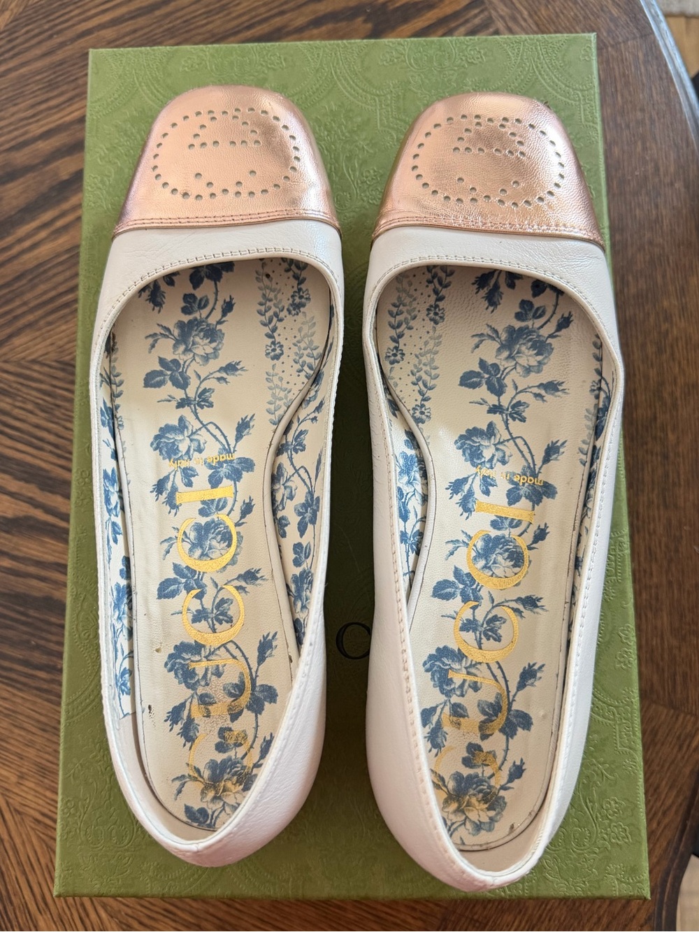 Gucci GG Quentin ballet flats in Rose Gold & Mystic White SIZE 38